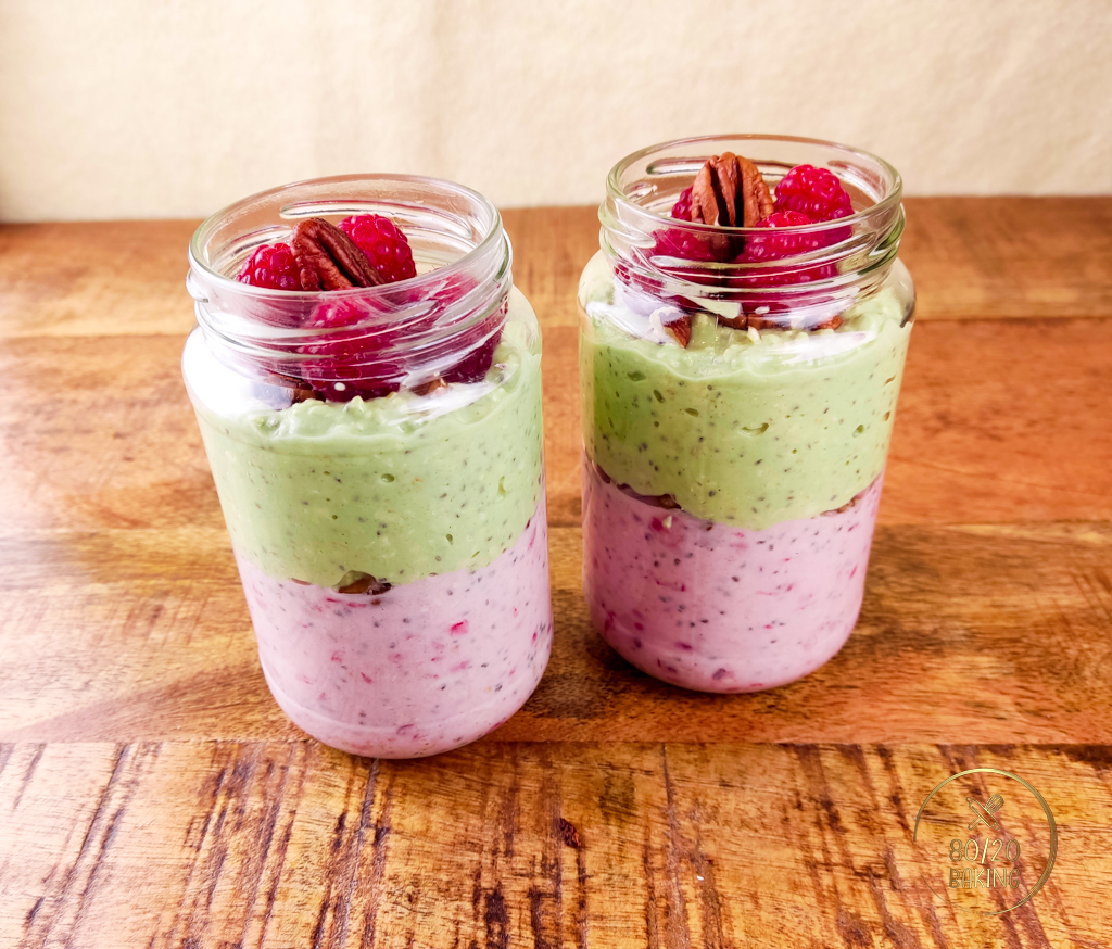 matcha raspberry overnight oats