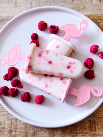 healthy yogurt raspberry popsicles